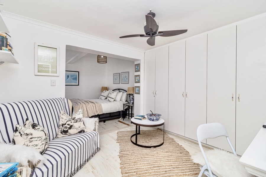 4 Bedroom Property for Sale in Grotto Bay Western Cape